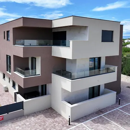 Διαμέρισμα By The Sea Privlaka, Zadar - 24834 *